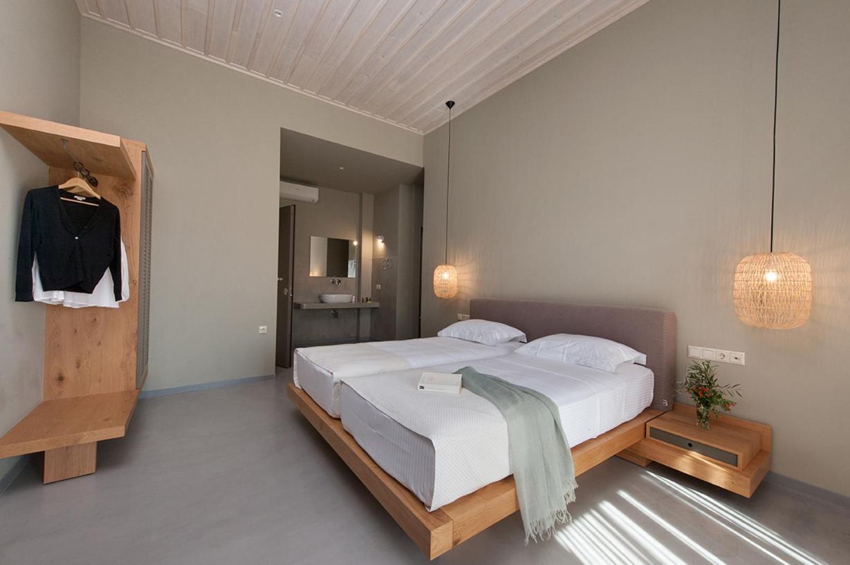 Diapori Suites Hotel Kardhamili Ngoại thất bức ảnh